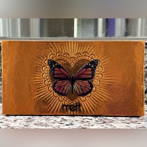 Melt Cosmetics- Monarca Blush palette